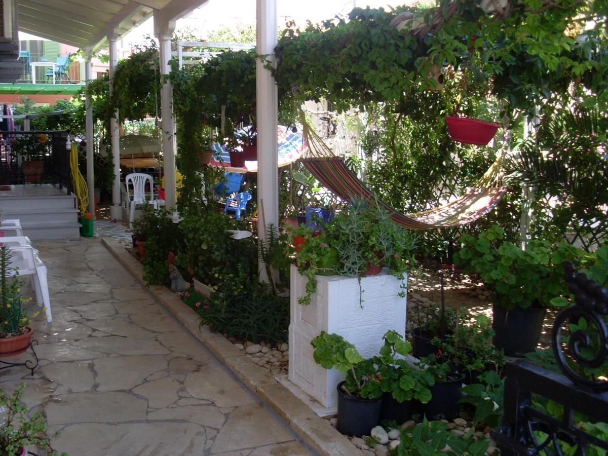 Mariangela Apartments Lixouri Luaran gambar
