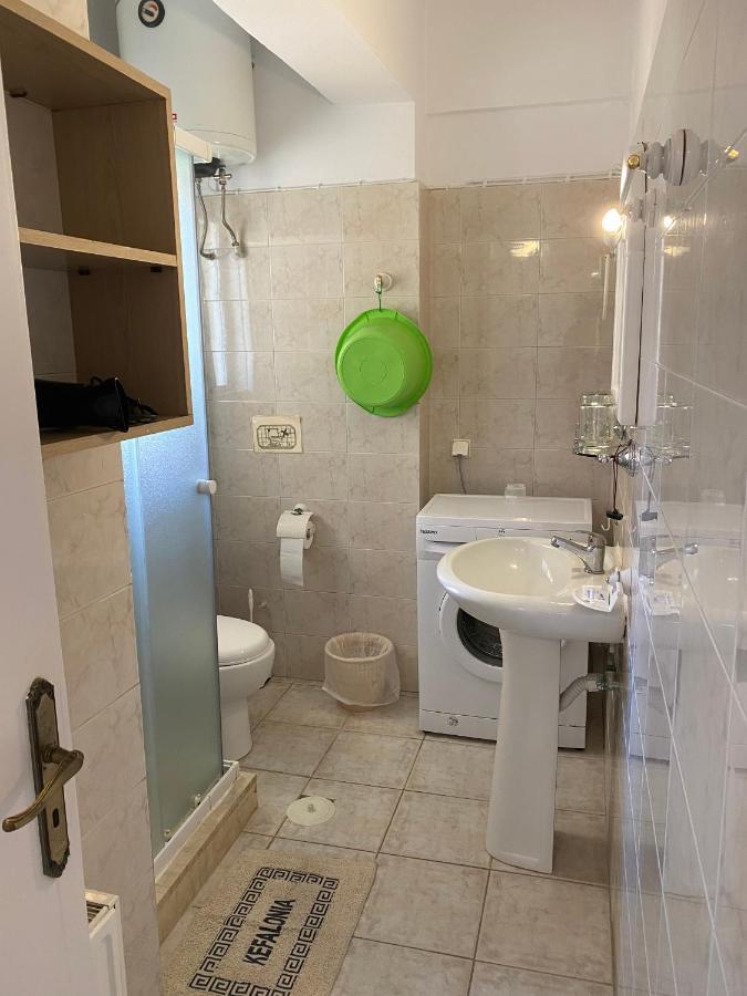 Mariangela Apartments Lixouri Luaran gambar