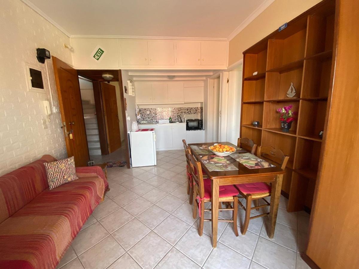 Mariangela Apartments Lixouri Luaran gambar