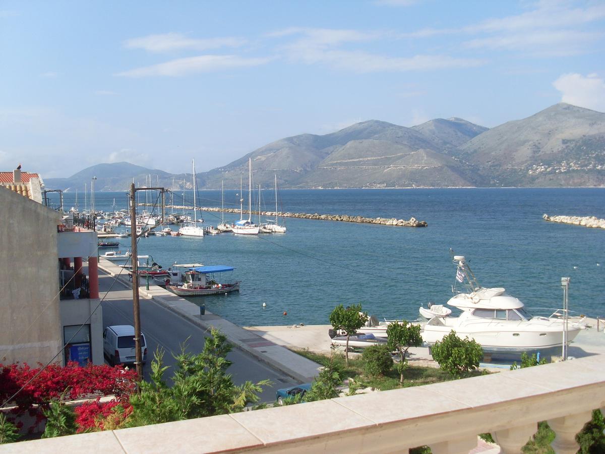 Mariangela Apartments Lixouri Luaran gambar
